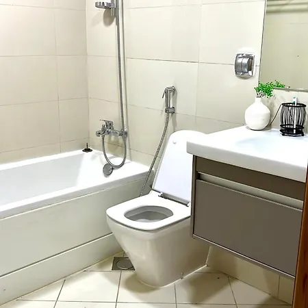 Appartamento Elegant King Bed Brand New 1 Bhk Marina Bay Dubai Esterno foto