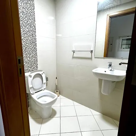 Appartamento Elegant King Bed Brand New 1 Bhk Marina Bay Dubai Esterno foto